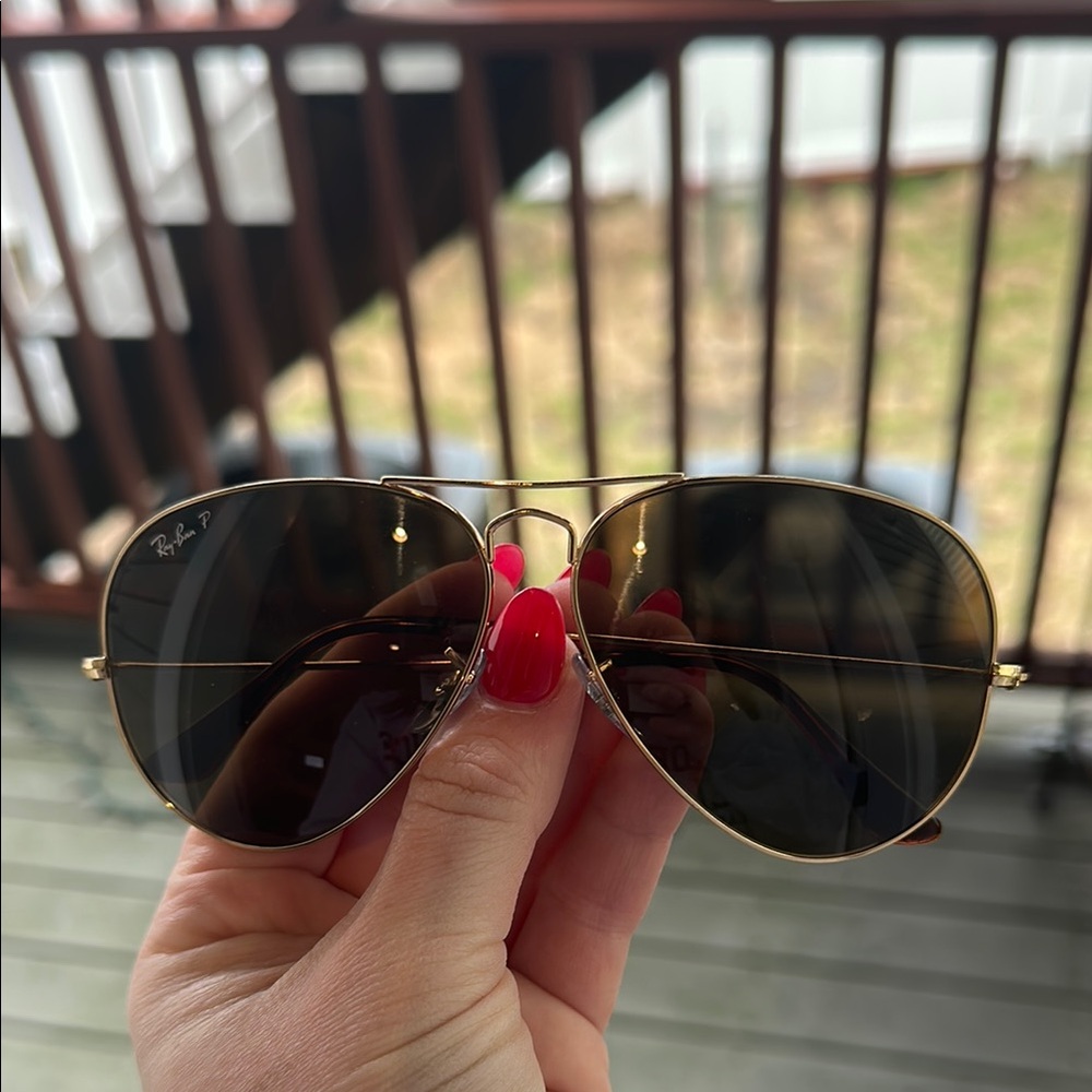 Ray-Ban Gold Aviator Sunglasses